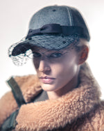 GIGI - GREY
